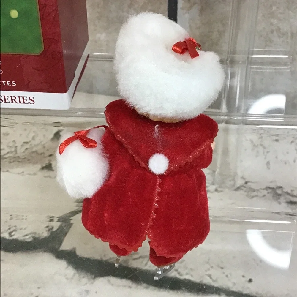 Hallmark Keepsake Ornament Madame Alexander Doll Christmas Holly‎ With Box